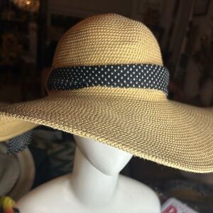 Elegant Tan Sun Hat with Black Polka Dot Band